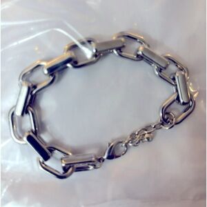 Chain Rho Link  bracelet Tower